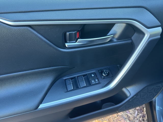 2023 Toyota RAV4 Prime SE photo 21