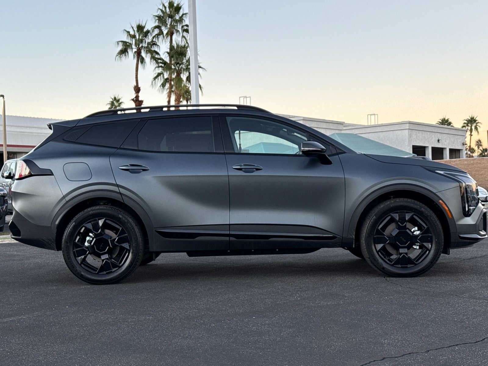 2026 Kia Sportage Plug-In Hybrid X-Line photo 2