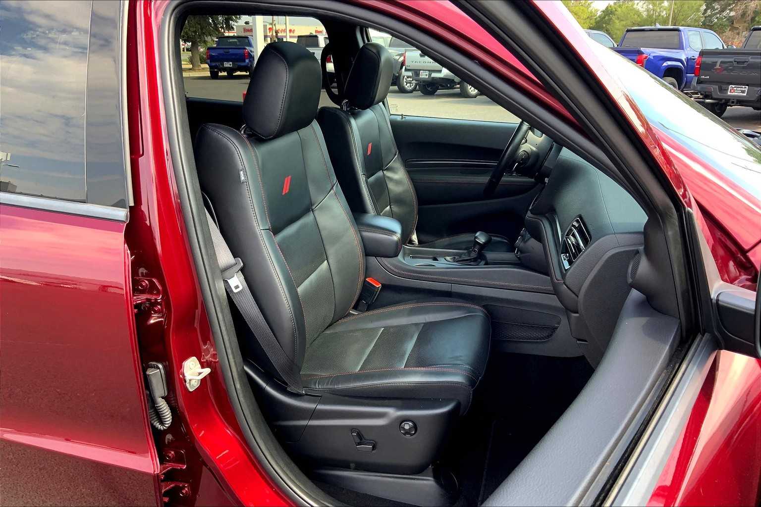 2024 Dodge Durango GT Plus photo 2