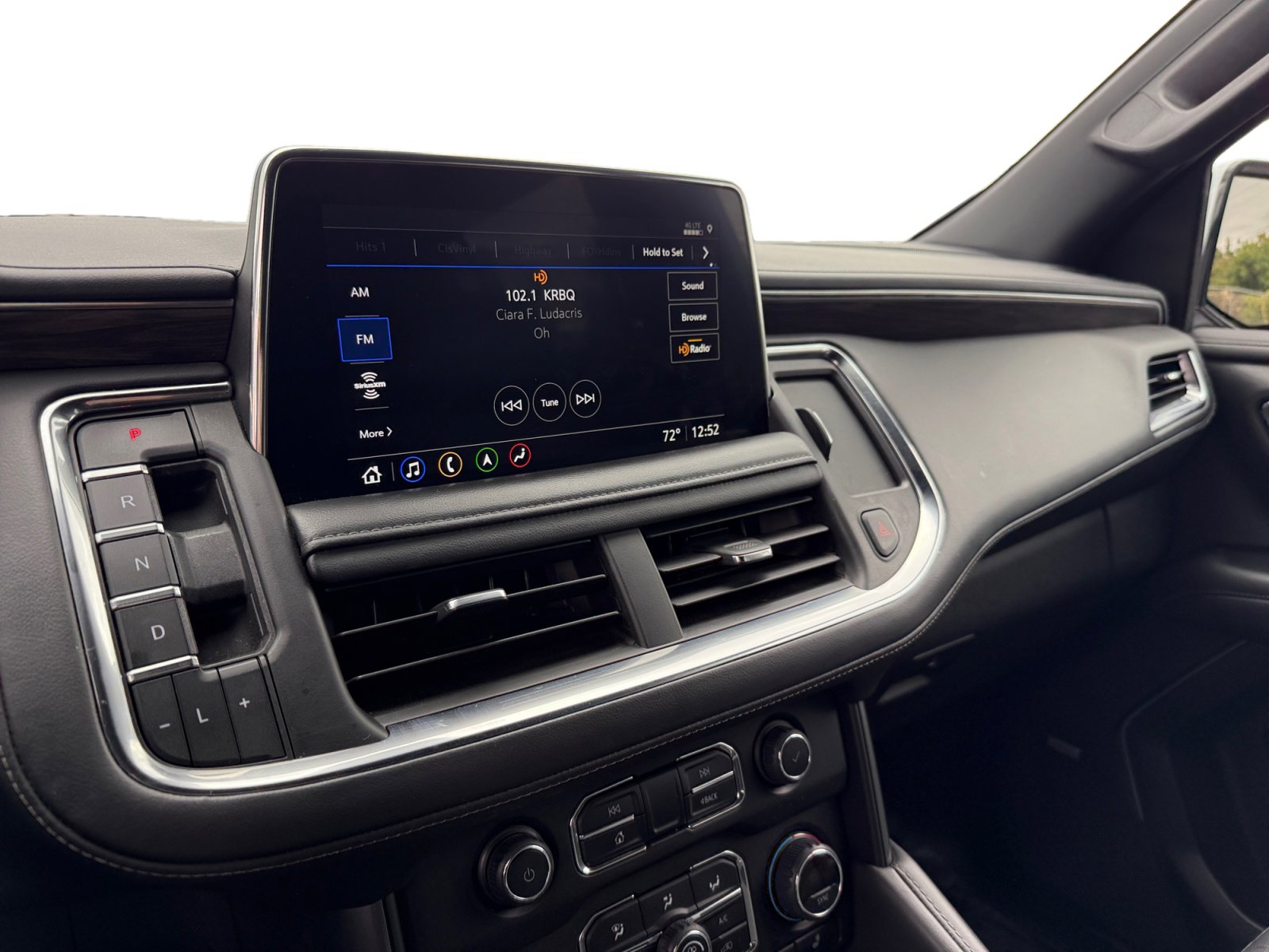 2021 Chevrolet Tahoe Z71 photo 12