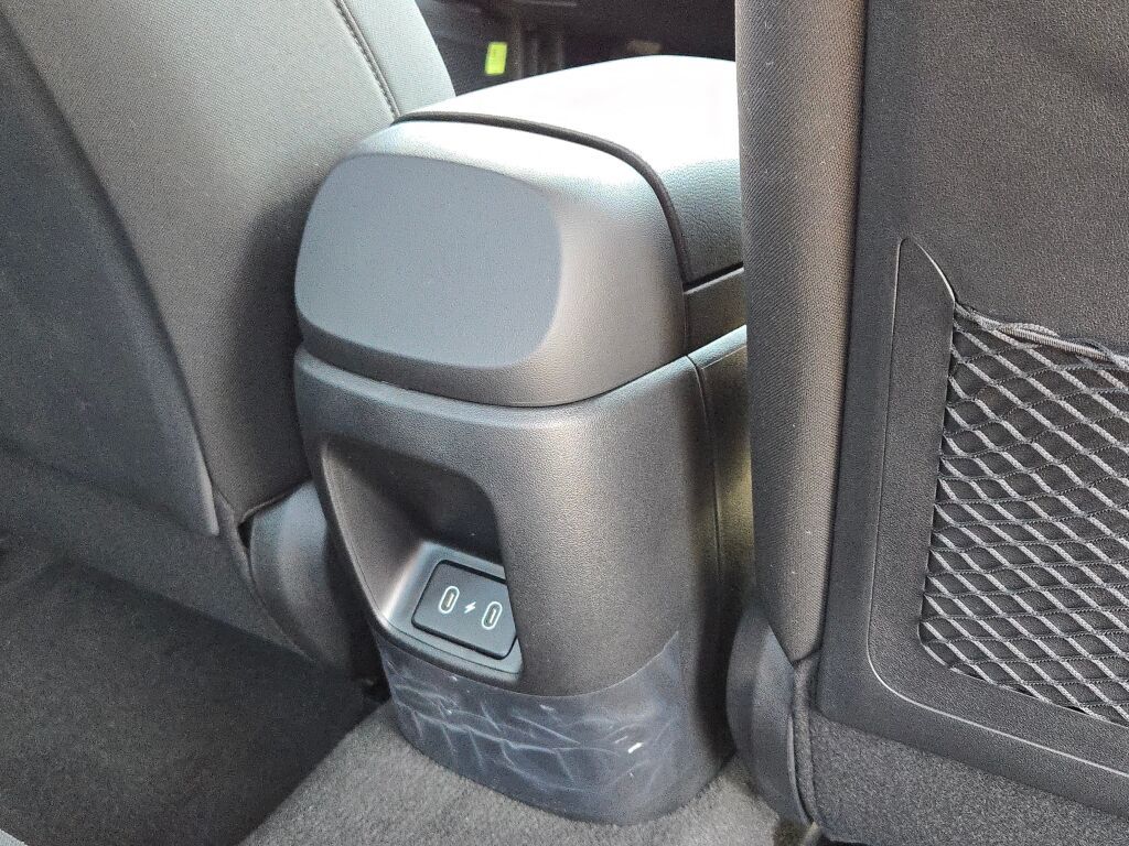 2025 Hyundai Elantra SEL Convenience photo 10