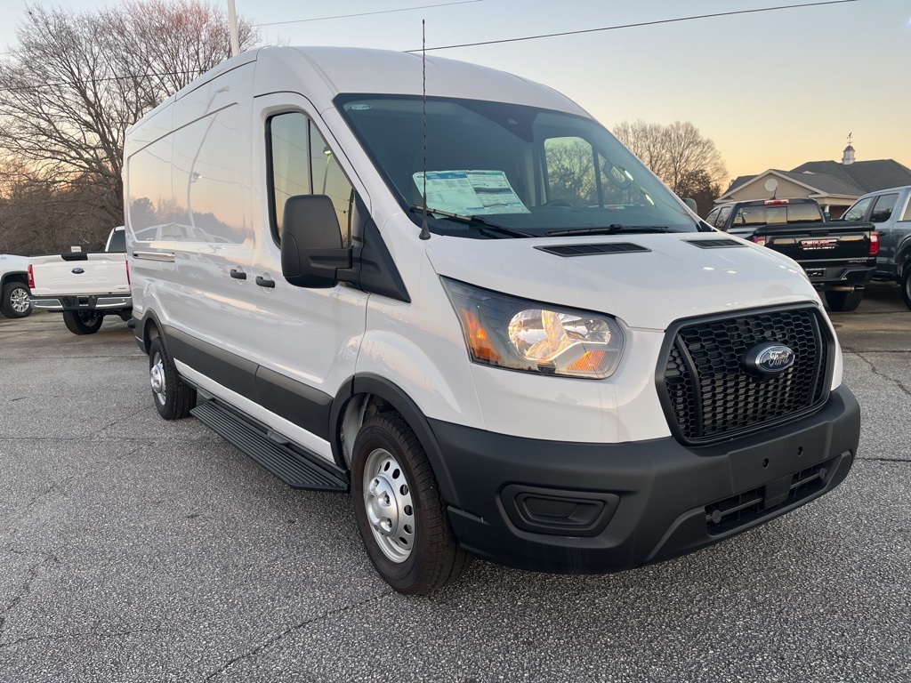 2024 Ford Transit Cargo Van photo 3