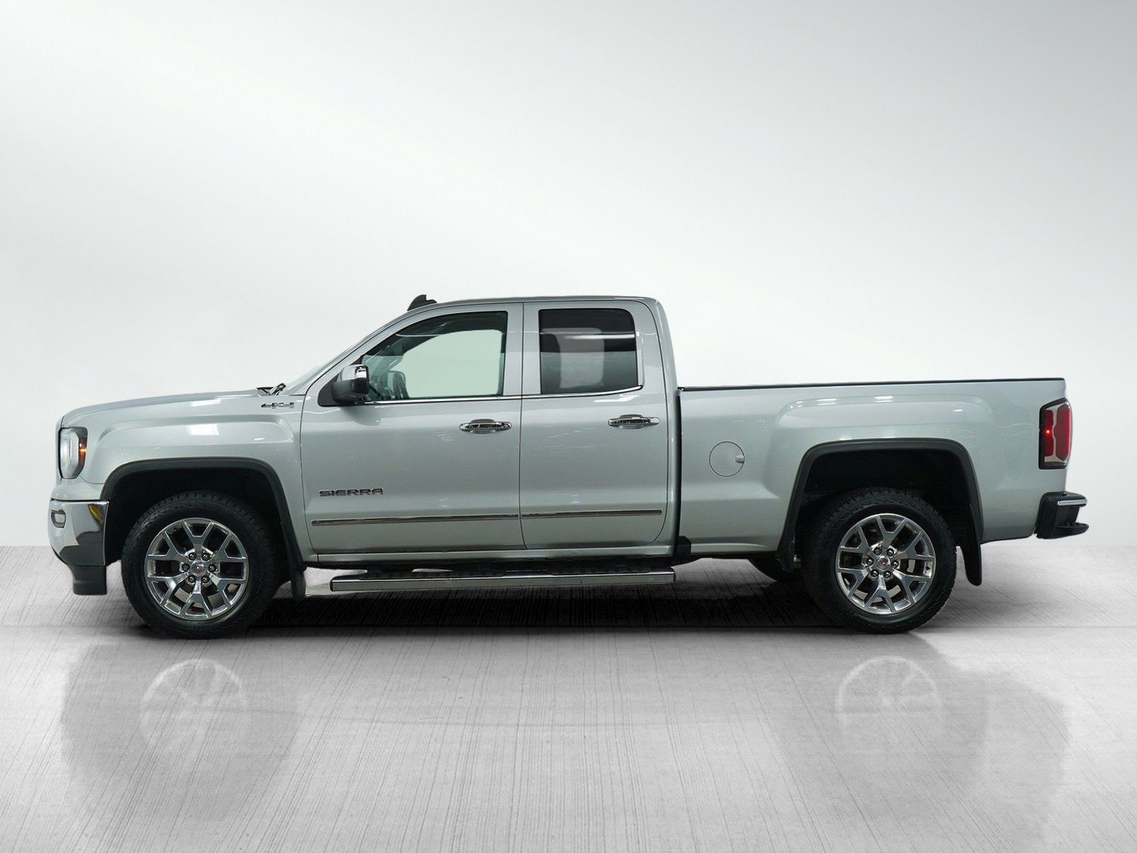 Used 2017 GMC Sierra 1500 SLT with VIN 1GTV2NEC9HZ153919 for sale in Wayzata, Minnesota