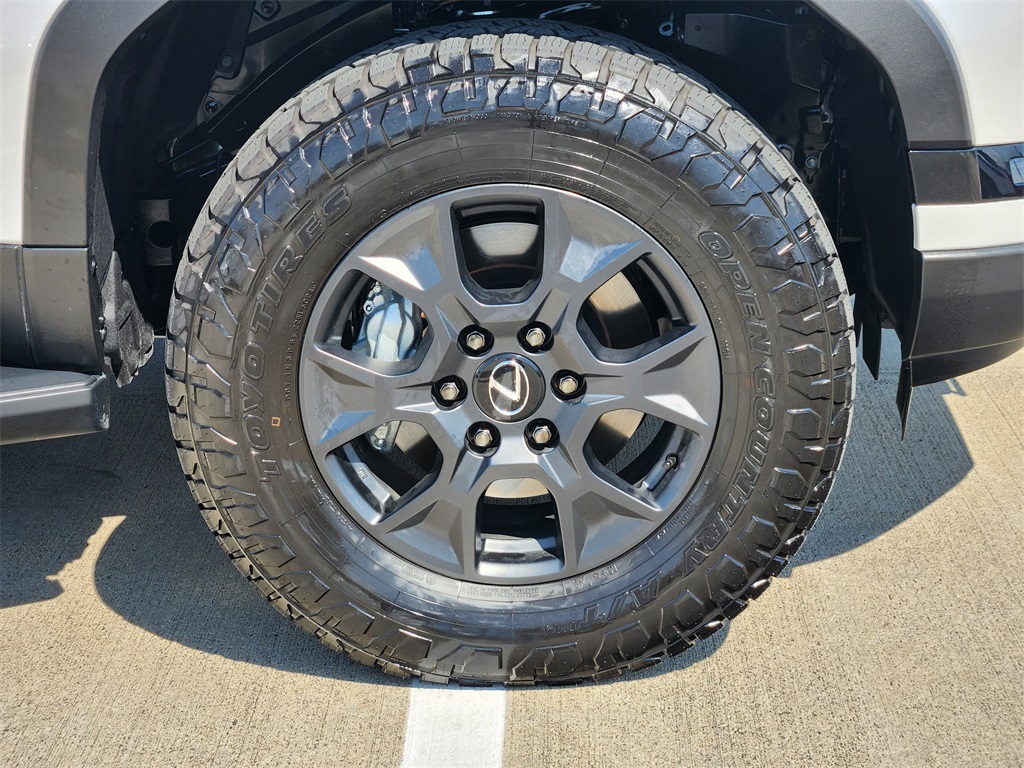 2025 Lexus GX 550 Overtrail photo 10