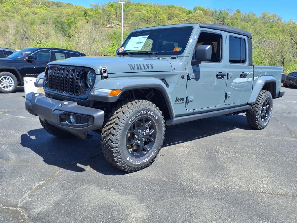 2025 Jeep Gladiator Willys photo 2