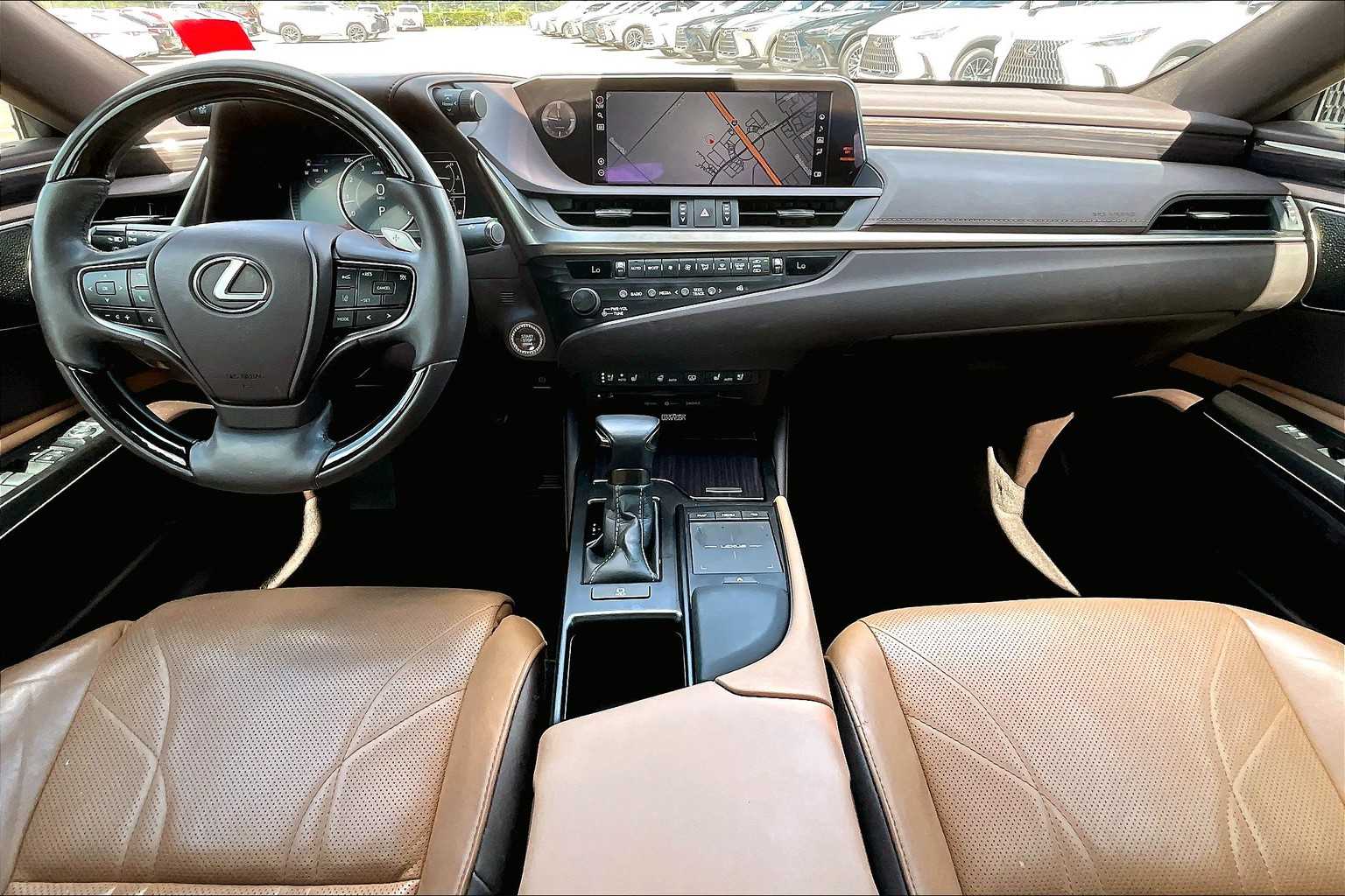 2020 Lexus ES 350 Luxury photo 14