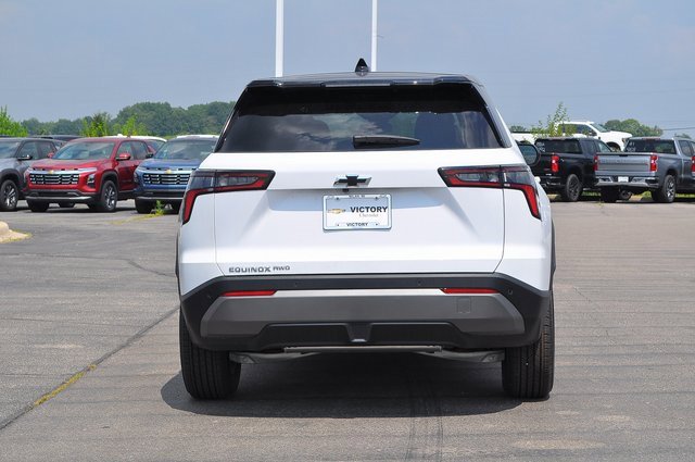 2026 Chevrolet Equinox LT photo 4