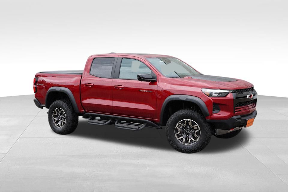 2024 Chevrolet Colorado ZR2 photo 2