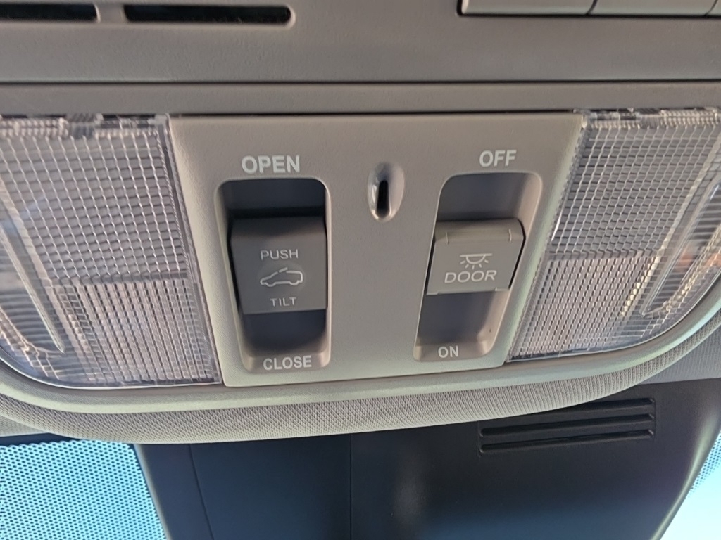 2022 Honda CR-V Hybrid EX-L photo 33