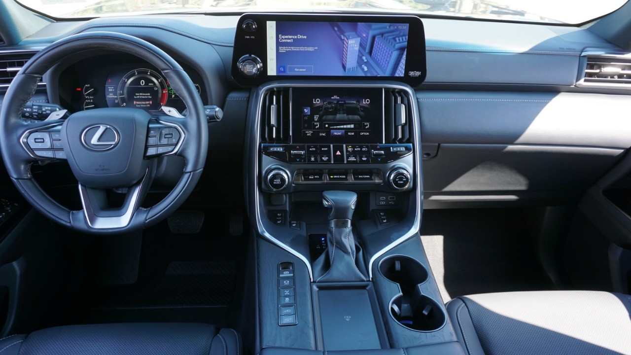2022 Lexus LX 600 Luxury photo 27