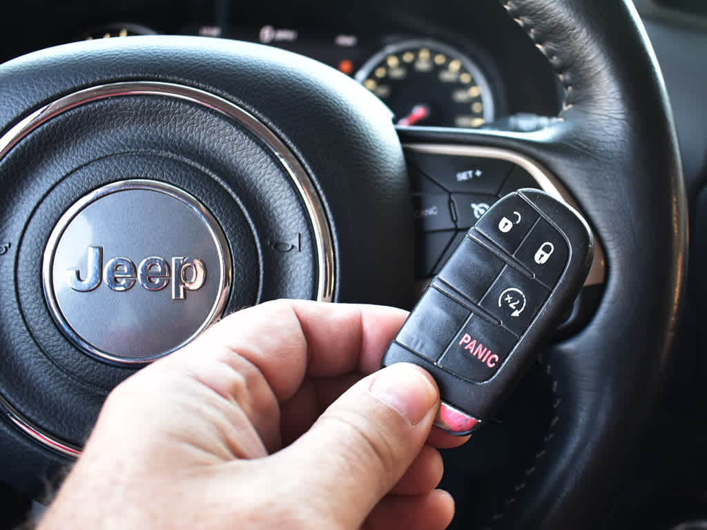 2017 Jeep Renegade Limited photo 10