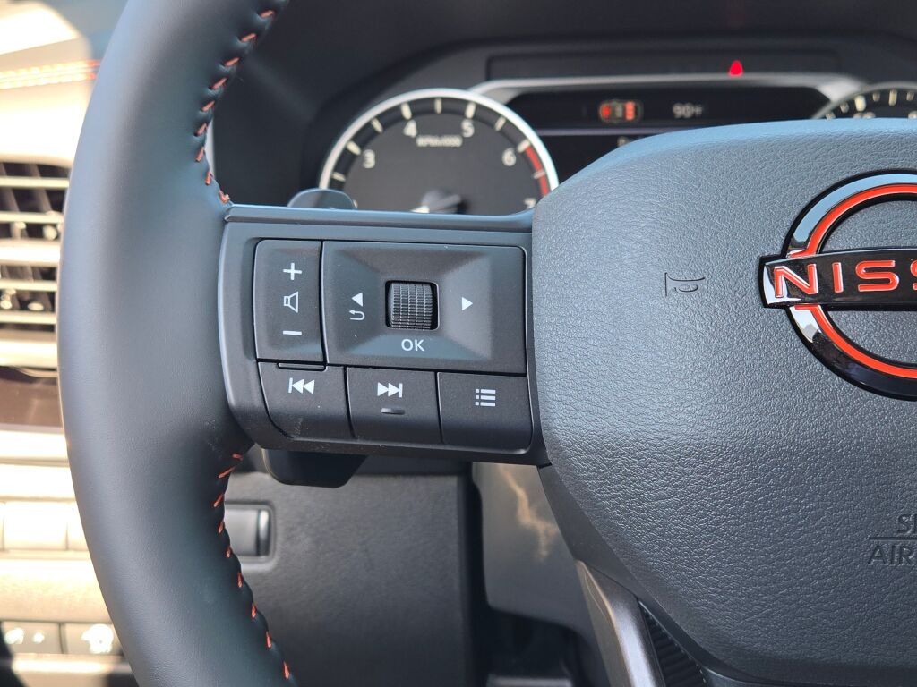 2026 Nissan Rogue SV photo 28