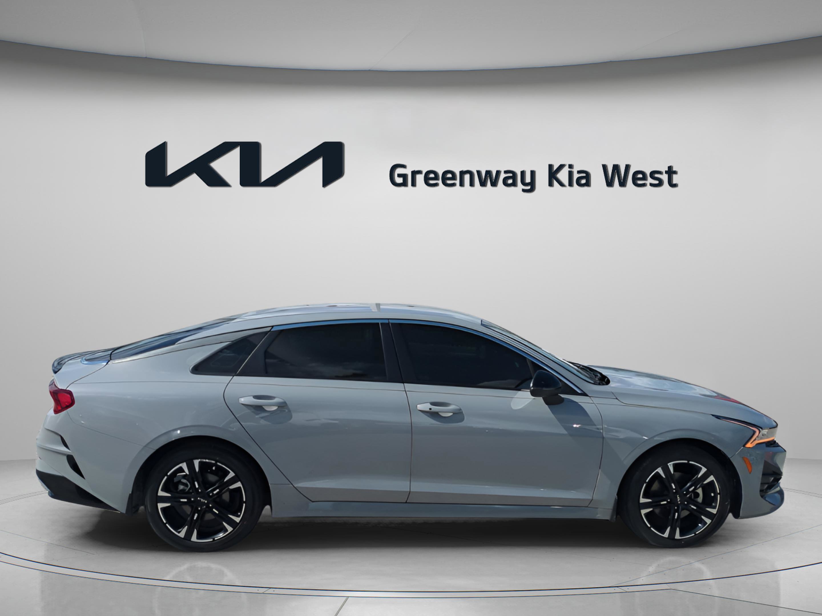 2024 Kia K5 GT-Line photo 8