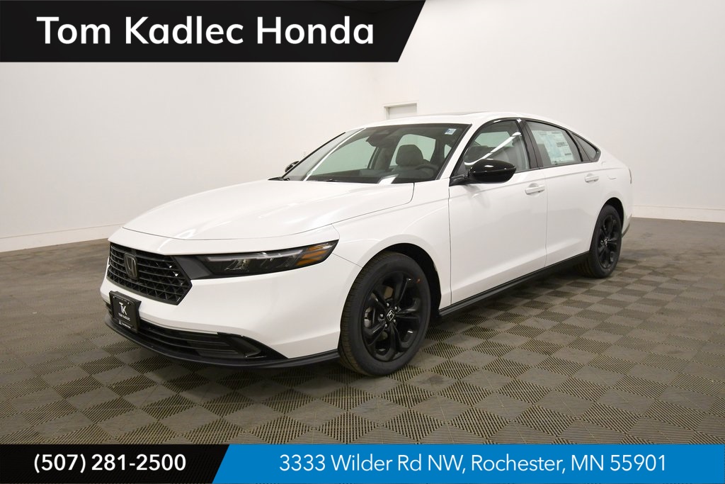 New 2025 Platinum White Pearl Honda SE image 1