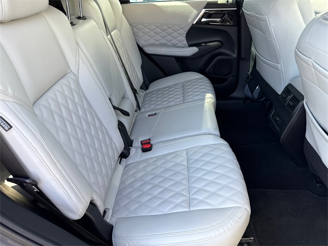 2022 Mitsubishi Outlander SEL photo 19