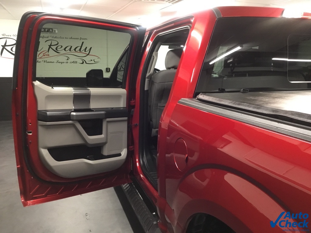 2016 Ford F-150 XLT photo 24