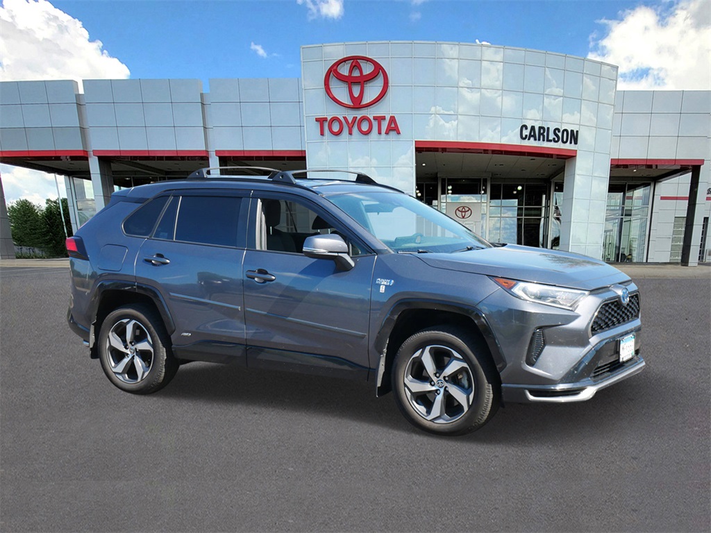 Used 2021 Toyota RAV4 SE with VIN JTMCB3FV0MD051427 for sale in Minneapolis, Minnesota