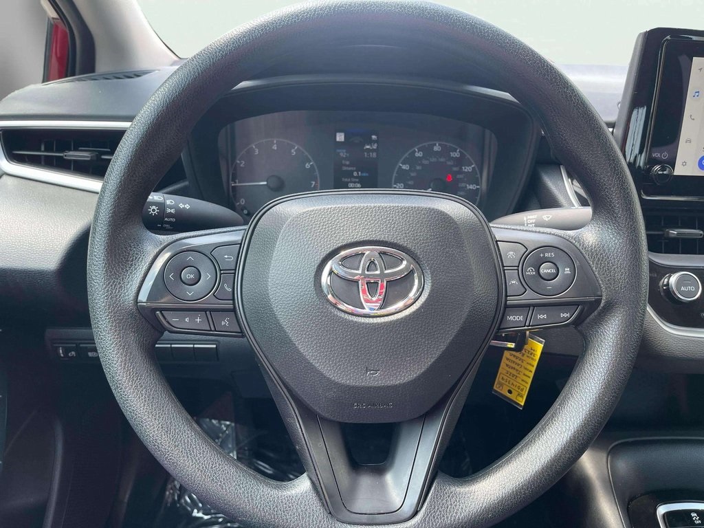 2025 Toyota Corolla LE photo 12