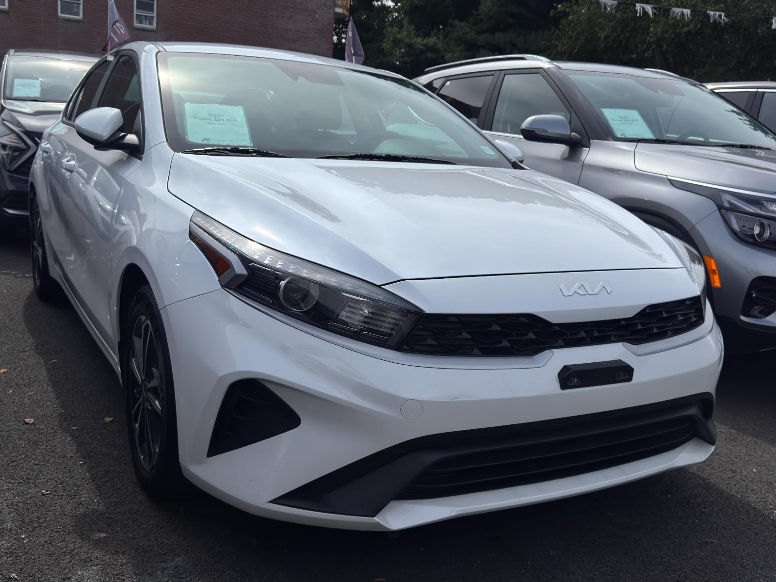 2024 Kia Forte LXS photo 3