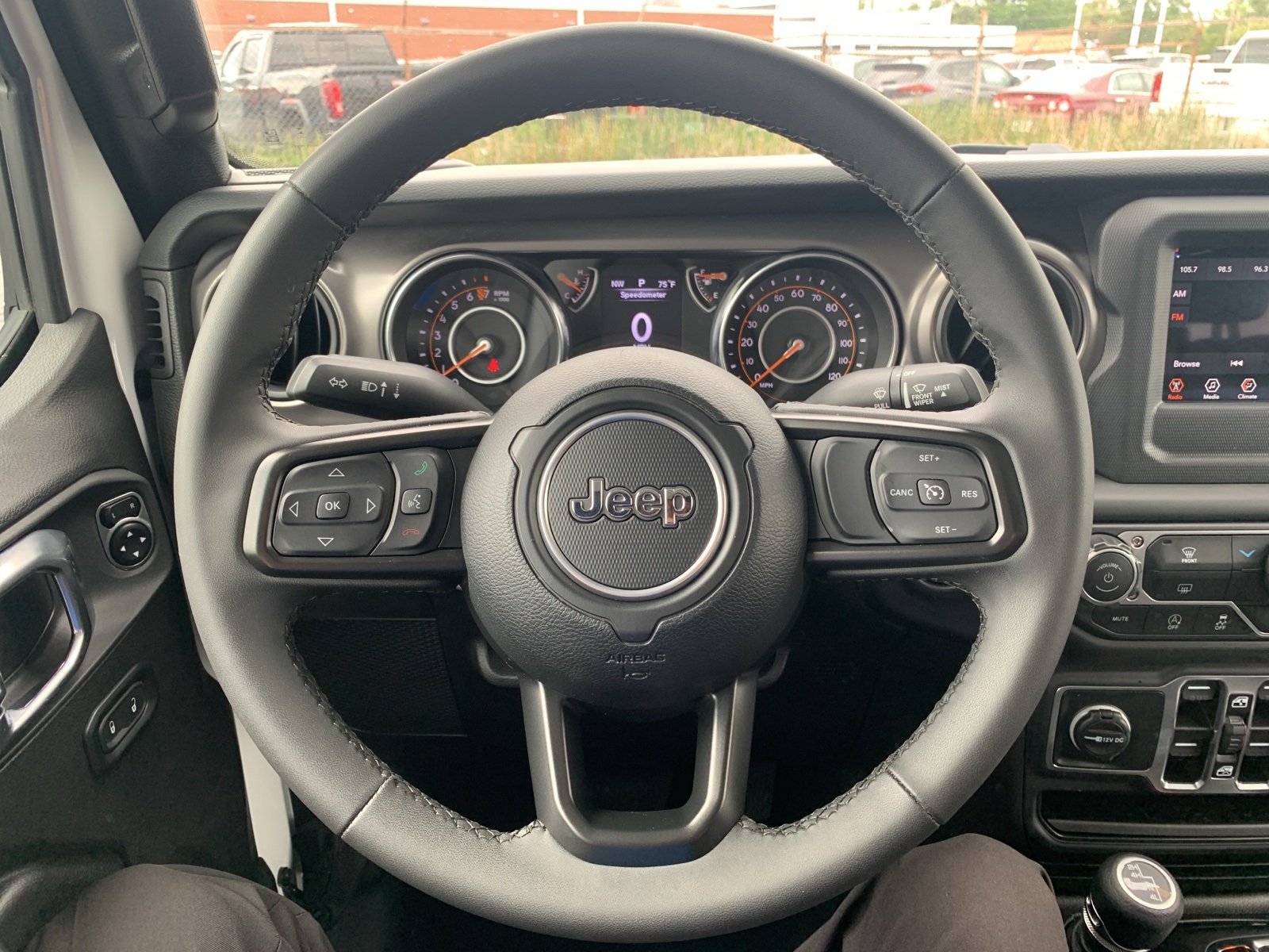2023 Jeep Gladiator Sport photo 12