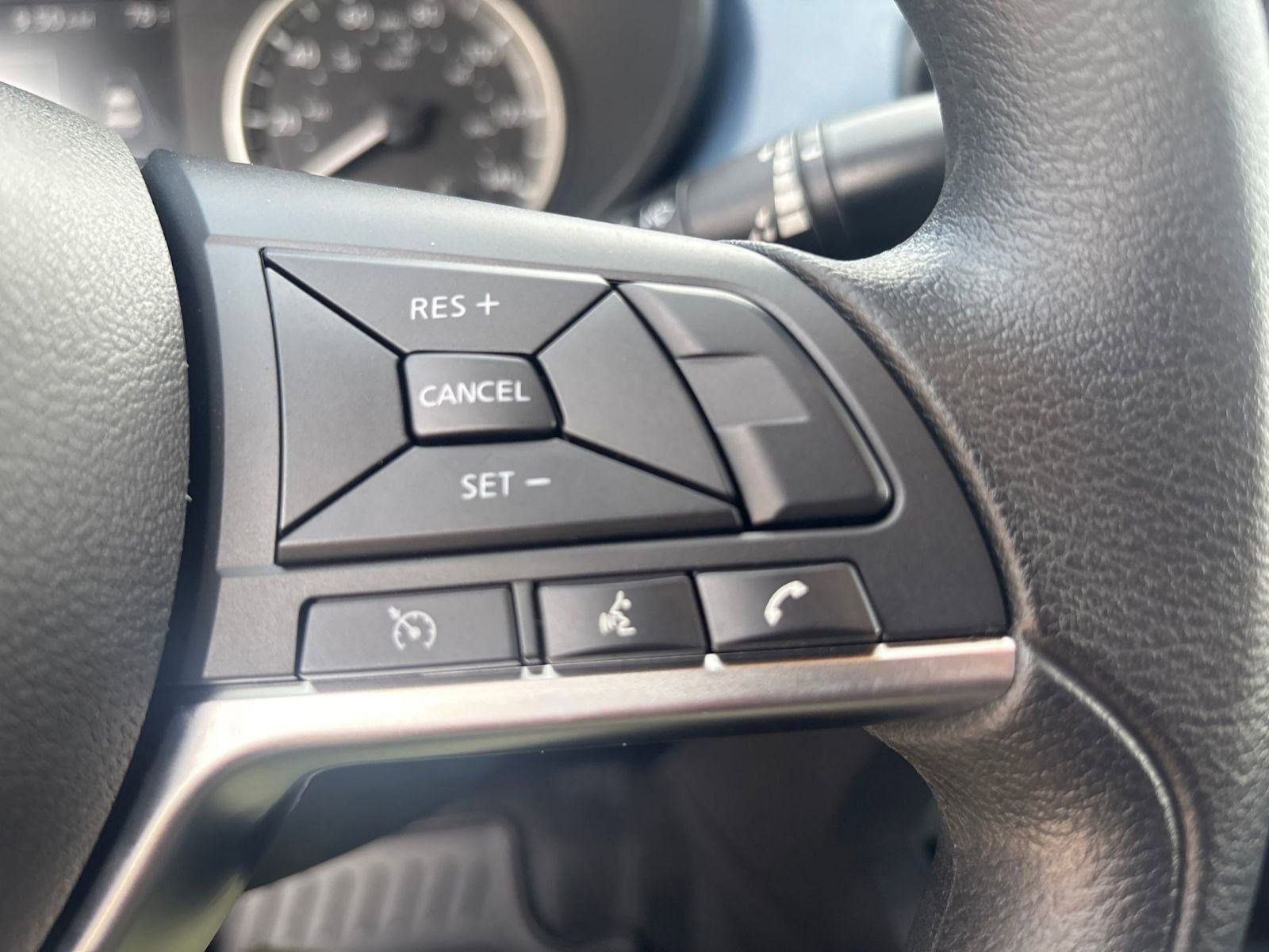 2025 Nissan Versa SV photo 21