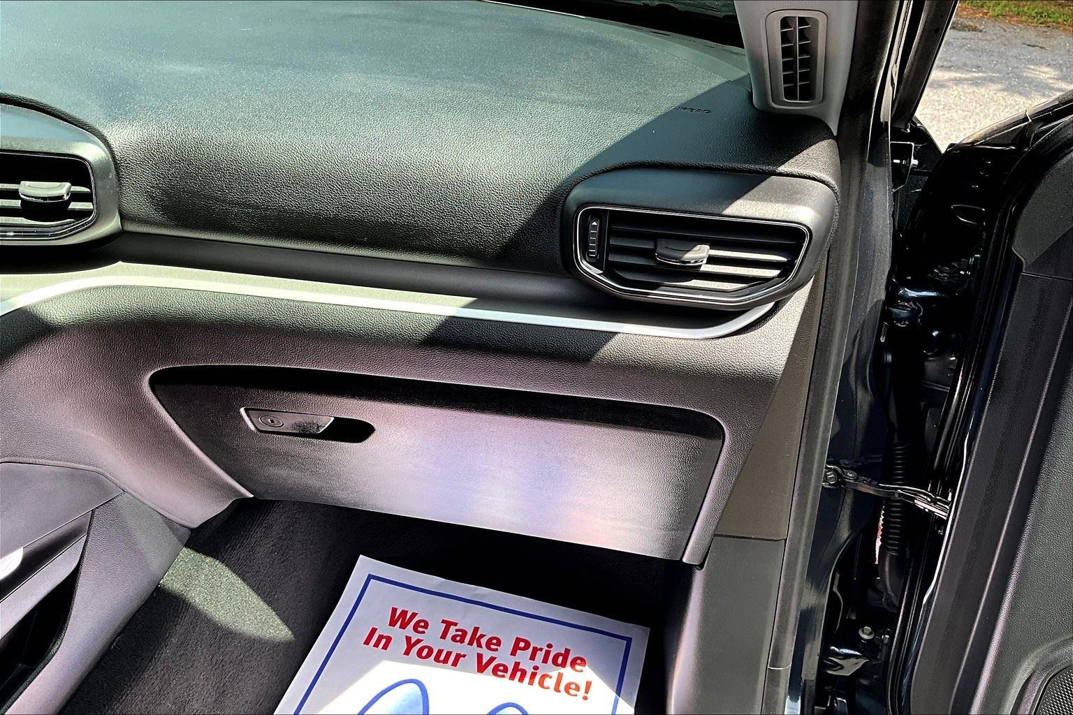 2022 Ford Explorer XLT photo 14