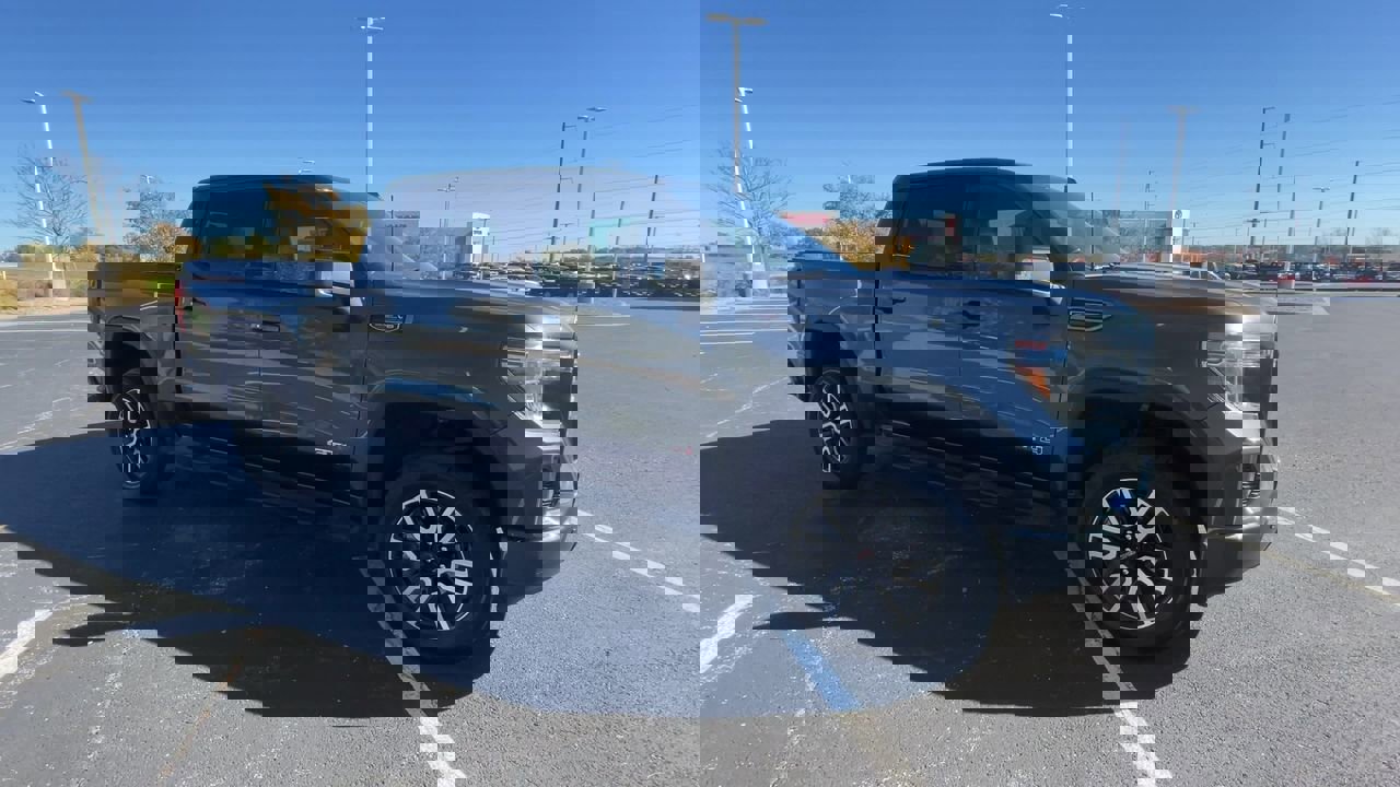 Used 2019 GMC Sierra 1500 AT4 with VIN 3GTP9EEL6KG125118 for sale in Kansas City