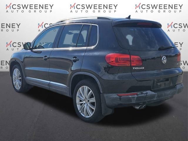 2015 Volkswagen Tiguan SE photo 2