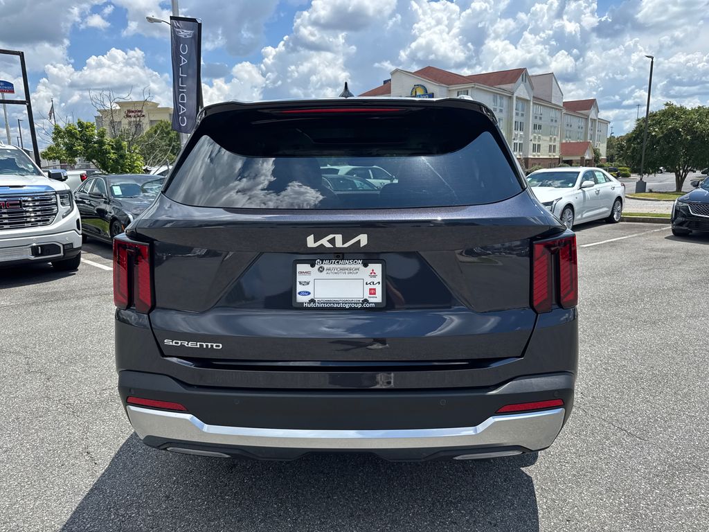 2025 Kia Sorento SX photo 4