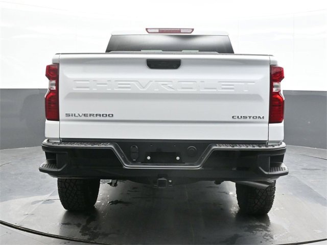 2026 Chevrolet Silverado 1500 Custom Trail Boss photo 2