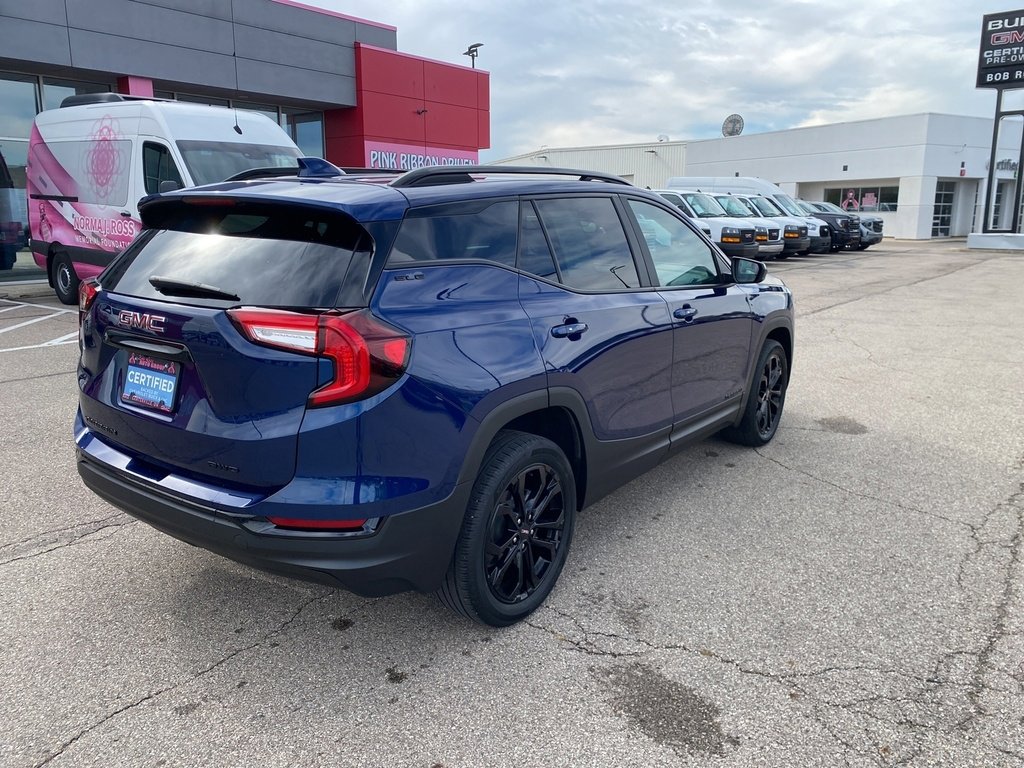 2022 Gmc Terrain SLE photo 4