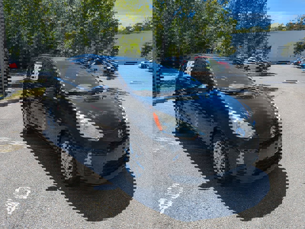 2012 Toyota Prius C photo 3
