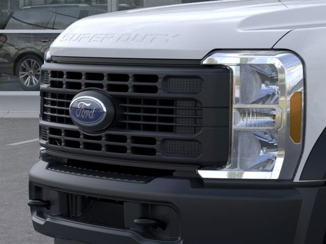 2026 Ford F-450 photo 17