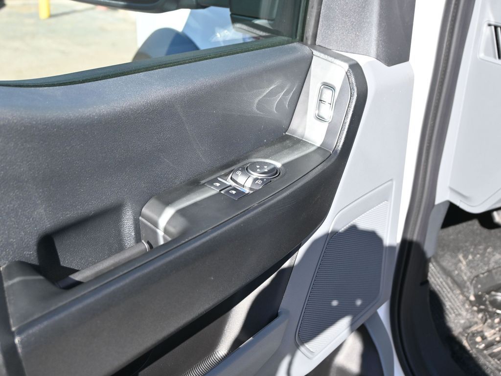 2025 Ford F-550 Chassis XL