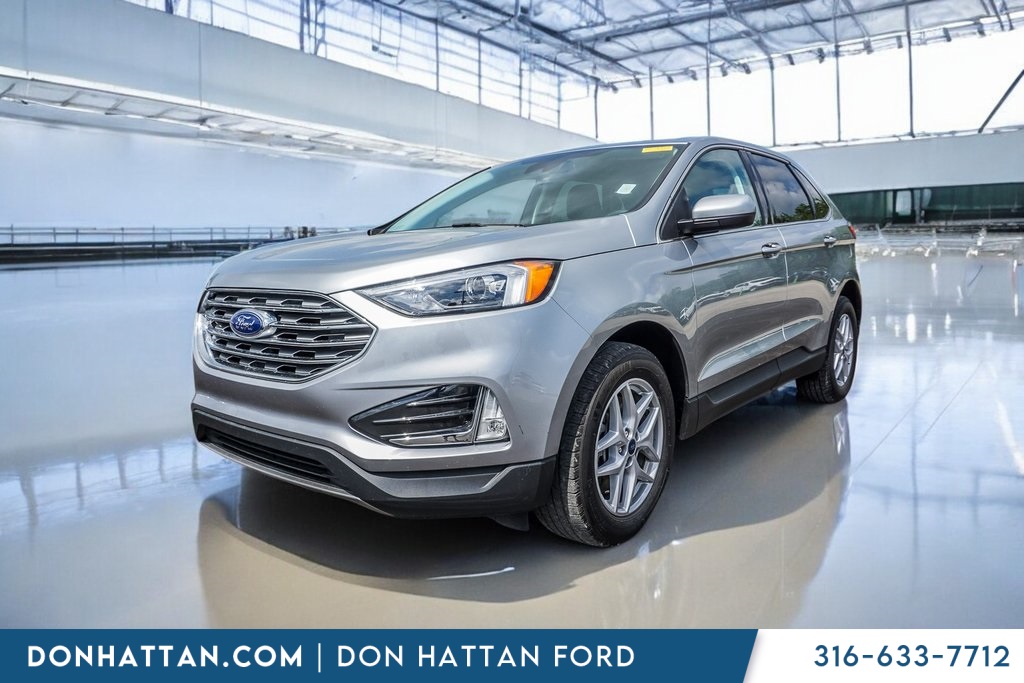 2022 Ford Edge SEL photo 28
