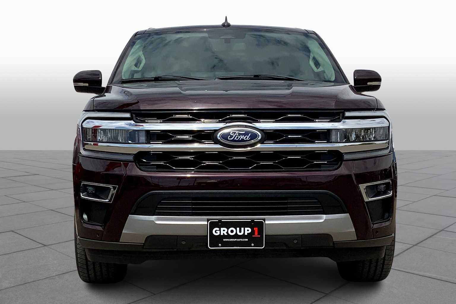 2024 Ford Expedition MAX Limited photo 3