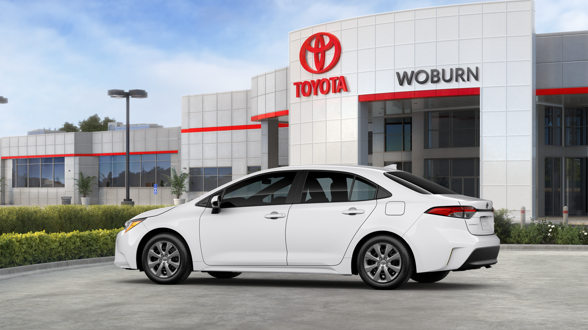 2025 Toyota Corolla LE photo 4
