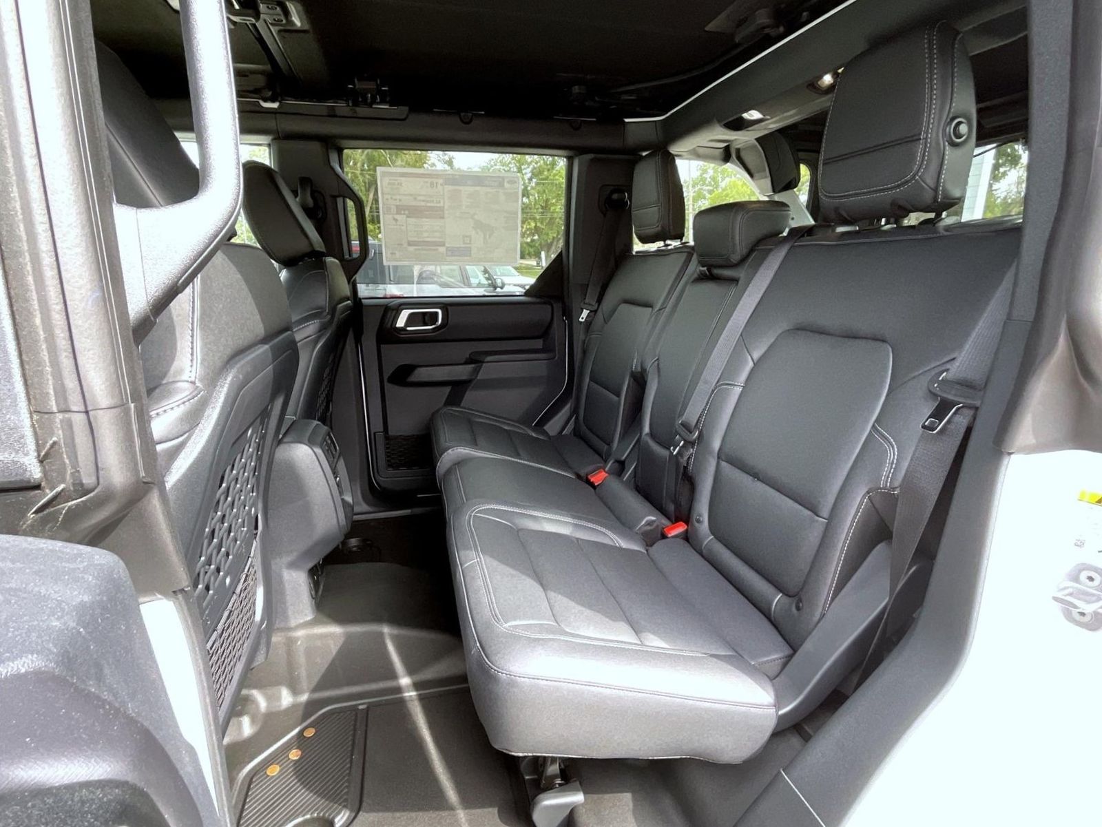 2025 Ford Bronco Badlands photo 10