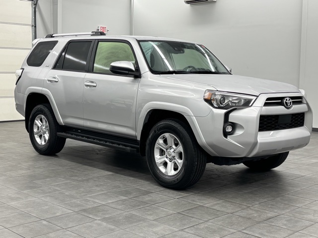 2024 Toyota 4Runner SR5's photo