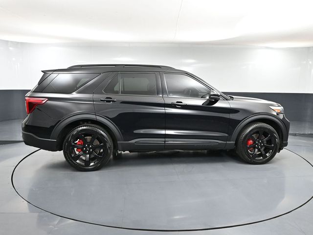 2024 Ford Explorer ST photo 3