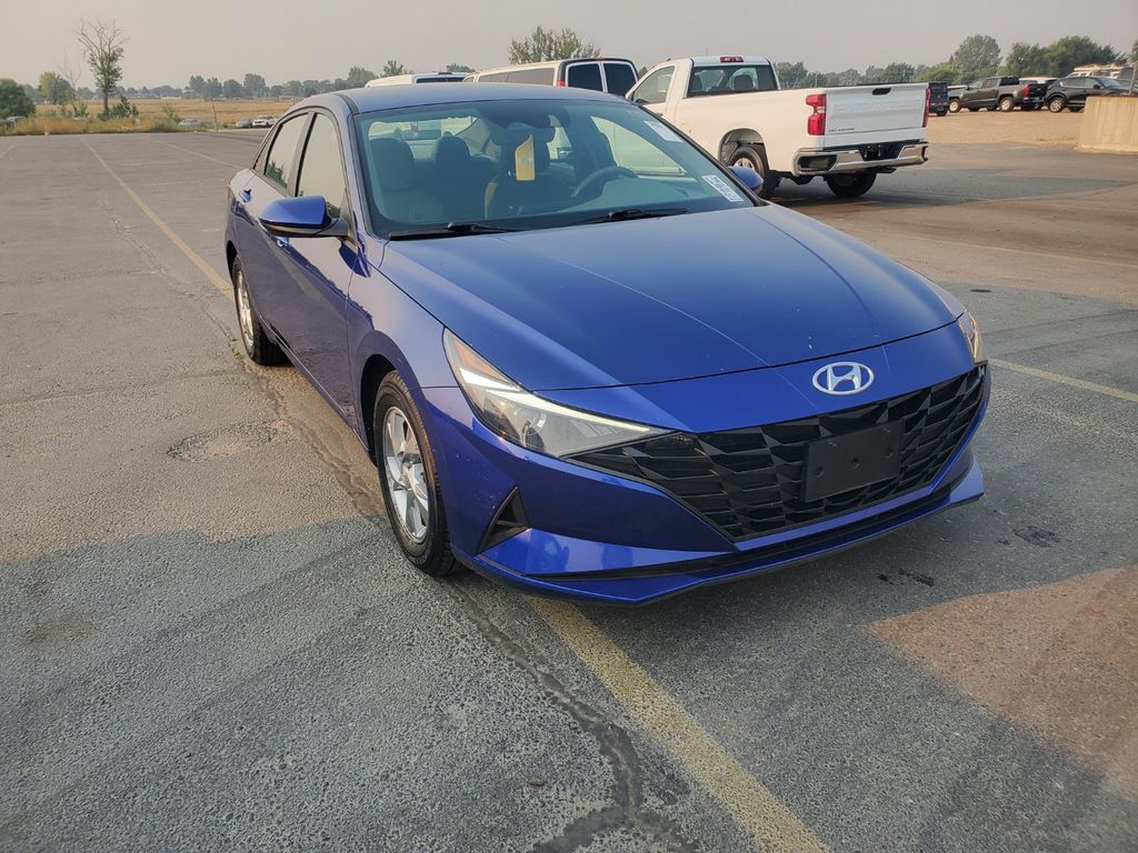 2021 Hyundai Elantra SE photo 2
