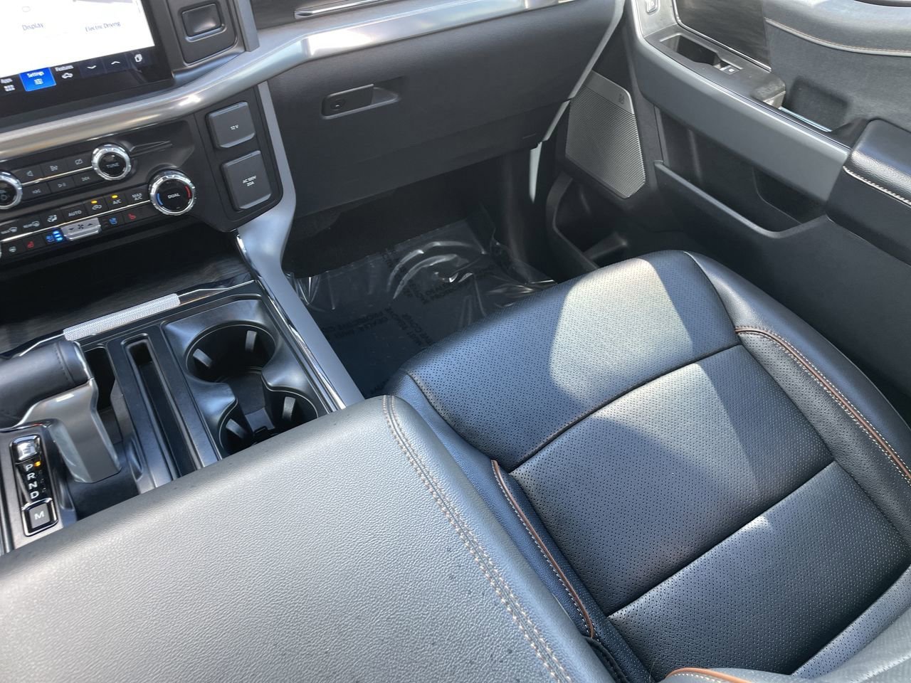 2024 Ford F-150 Lariat photo 15
