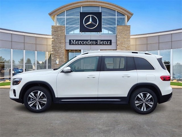 2025 Mercedes Benz GLB 250 4MATIC photo 2