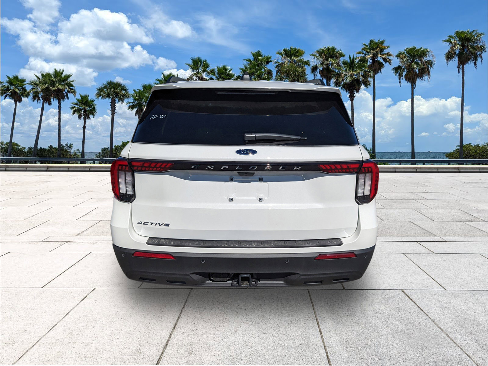 2026 Ford Explorer photo 4