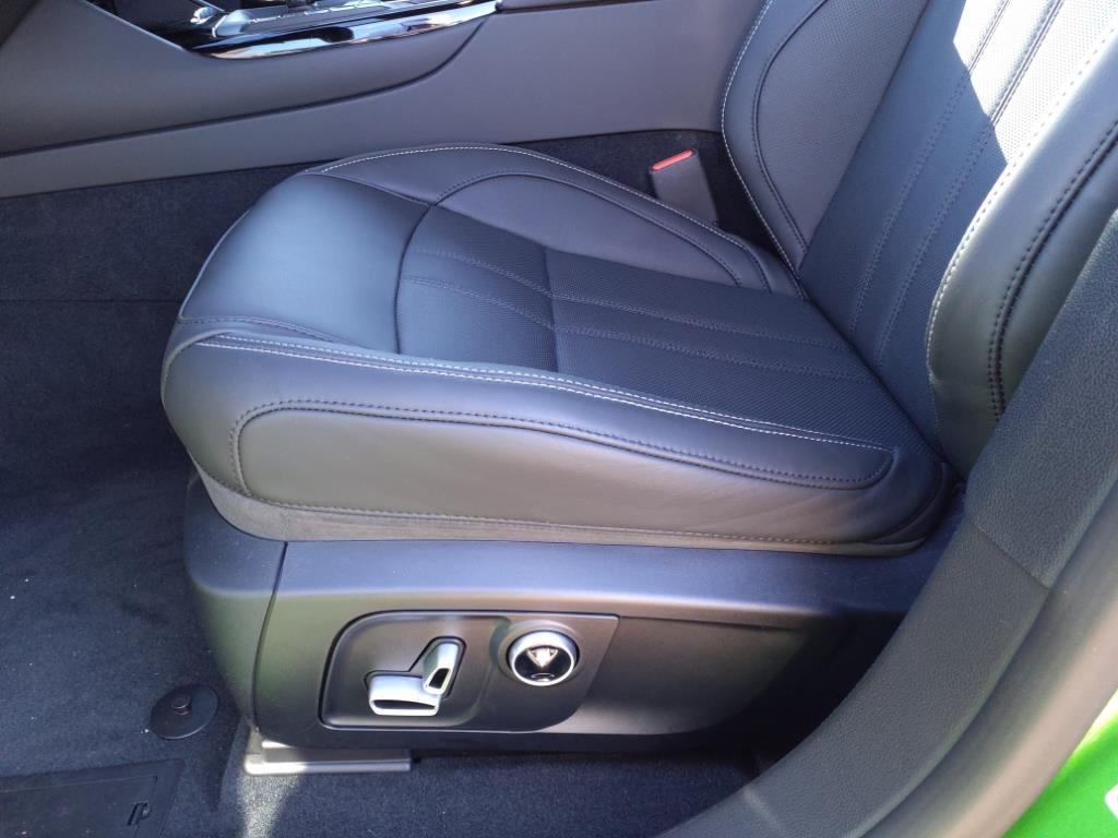 2023 Maserati Levante Modena S photo 4