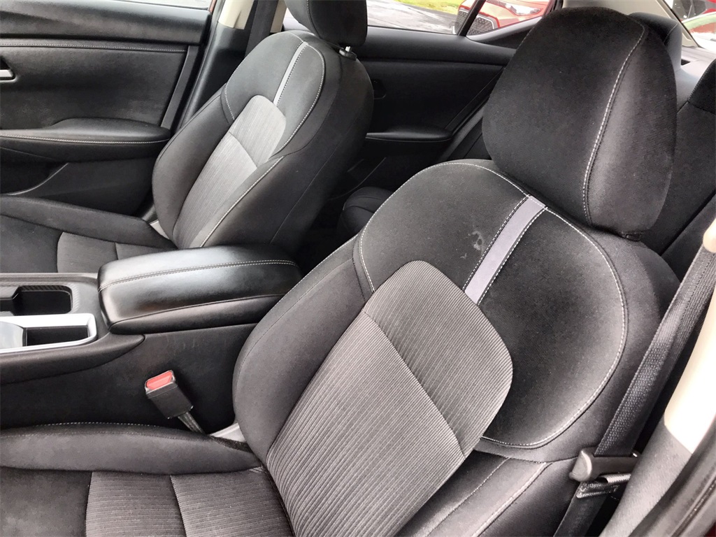 2024 Nissan Sentra S photo 11