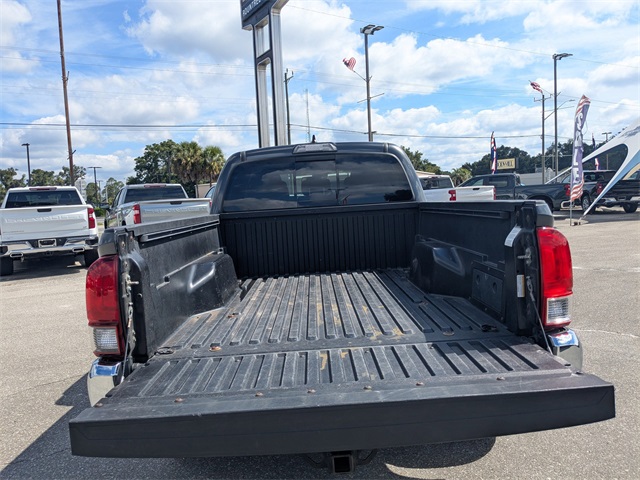 2019 Toyota Tacoma SR5 photo 13