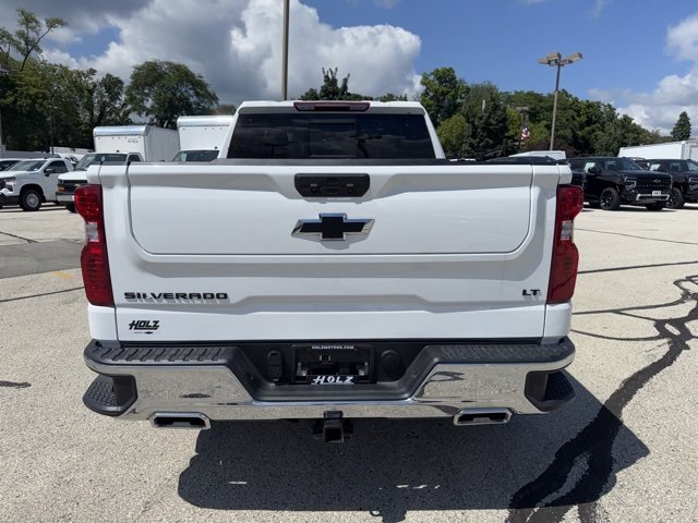 2025 Chevrolet Silverado 1500 LT photo 4
