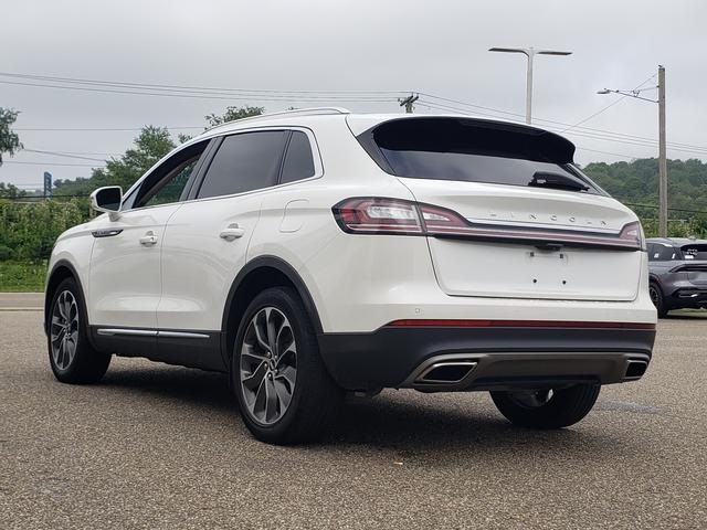 2022 Lincoln Nautilus Reserve photo 2