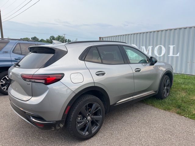 2023 Buick Envision Essence photo 3